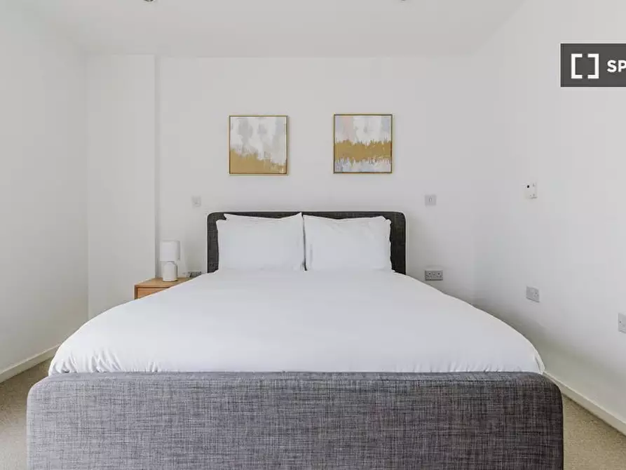 Immagine 7 di Appartamento in affitto  in Pear Tree St a Islington