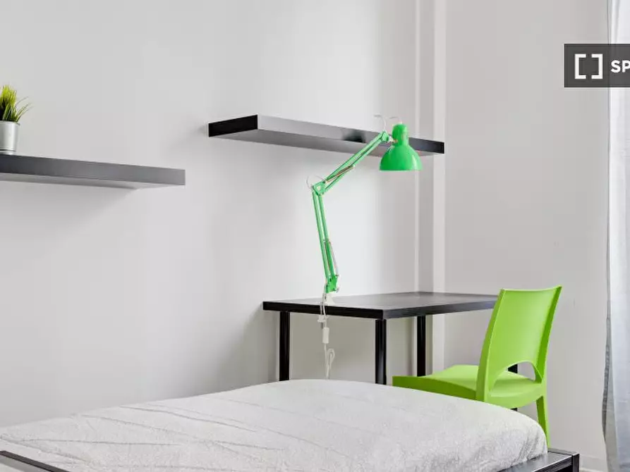 Immagine 3 di Camera condivisa in affitto  in Via Stromboli a Milano