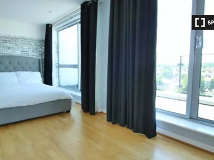 Immagine 1 di Camera condivisa in affitto  in Cosmopolitain Court a Enfield