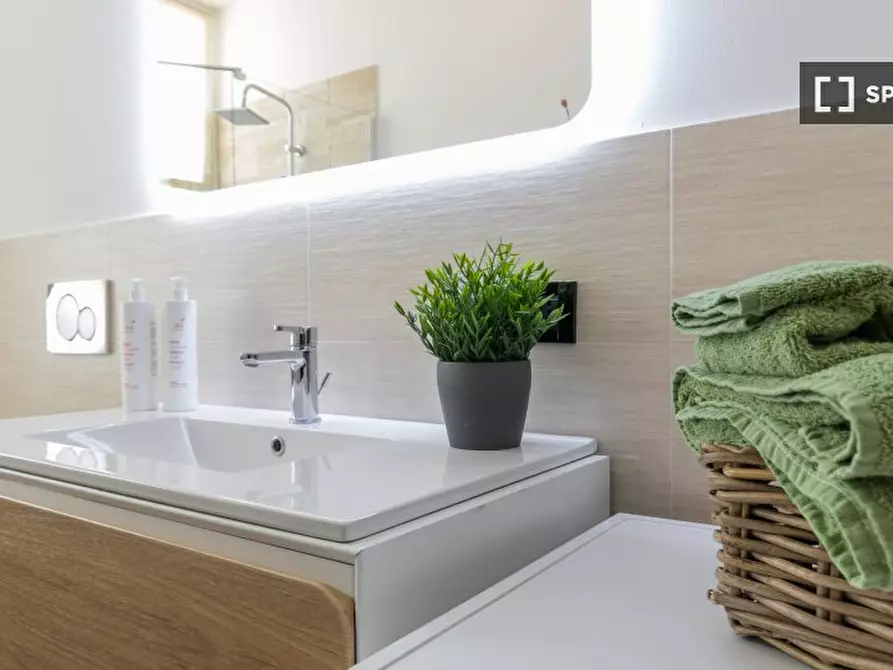 Immagine 19 di Appartamento in affitto  in Via Cavour a Torino