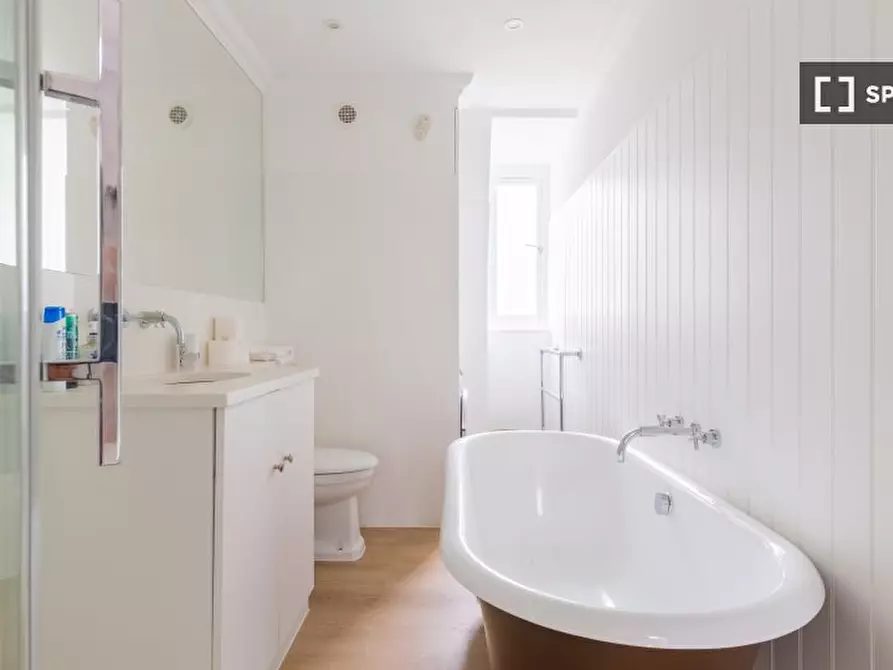 Immagine 13 di Appartamento in affitto  in flat a Kensington