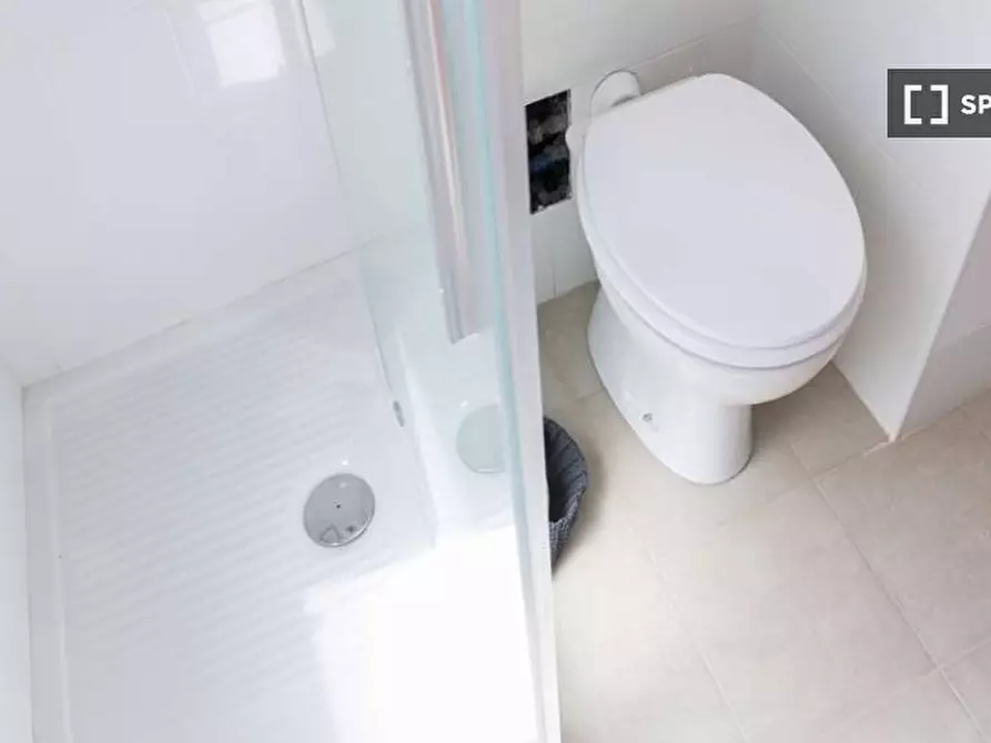 Immagine 16 di Camera condivisa in affitto  in Largo Cavalieri di Malta a Milano