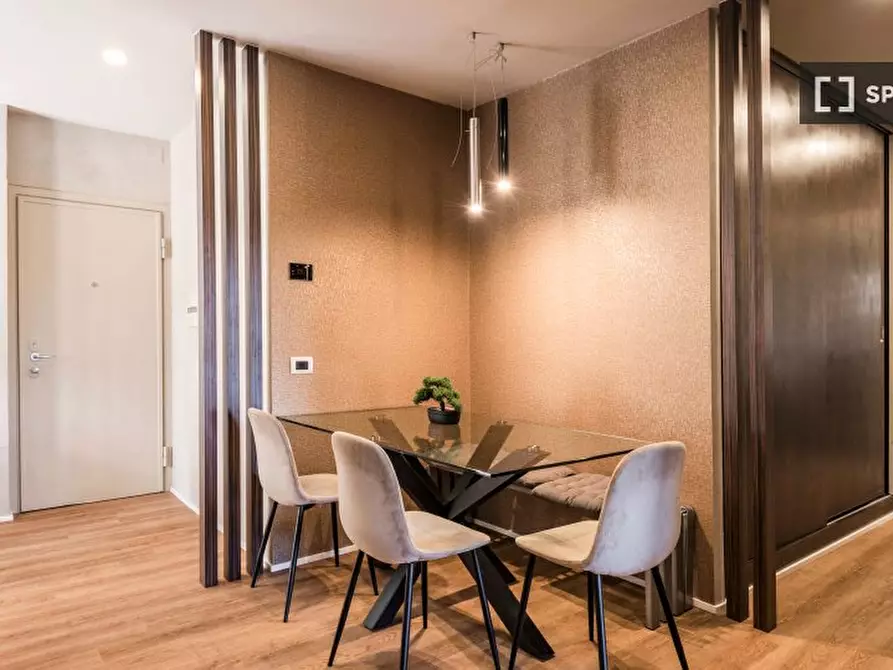 Immagine 5 di Appartamento in affitto  in Via San Tommaso d'Aquino a Roma