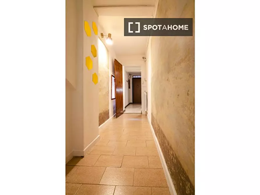 Immagine 18 di Appartamento in affitto  in Via Broccaindosso a Bologna
