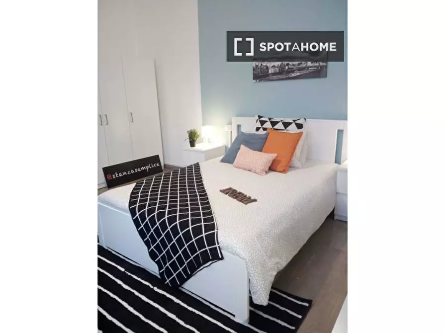 Immagine 1 di Camera condivisa in affitto  in Rocca D'anfo a Brescia