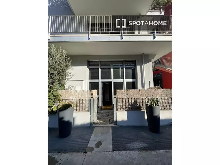 Immagine 18 di Ufficio in affitto  in Via Giacomo Watt a Milano