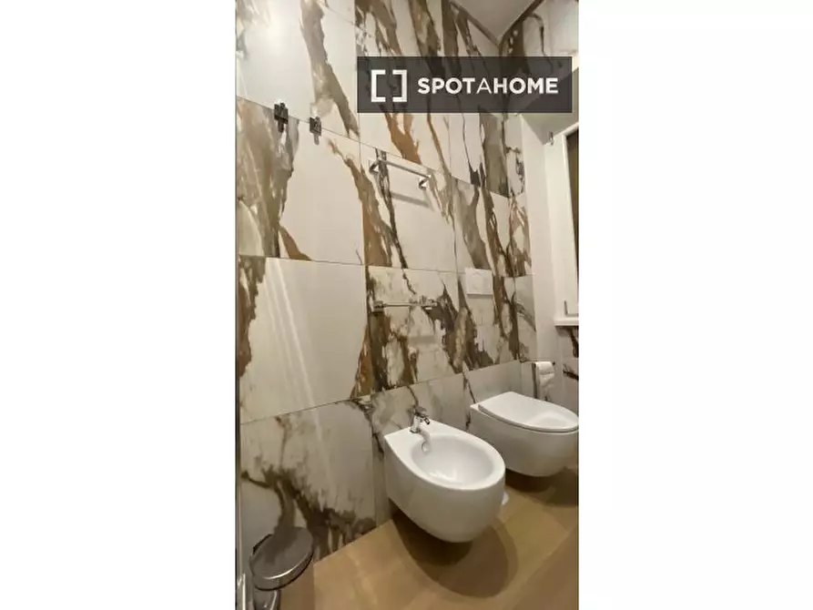 Immagine 11 di Appartamento in affitto  in Via Sisto IV a Roma