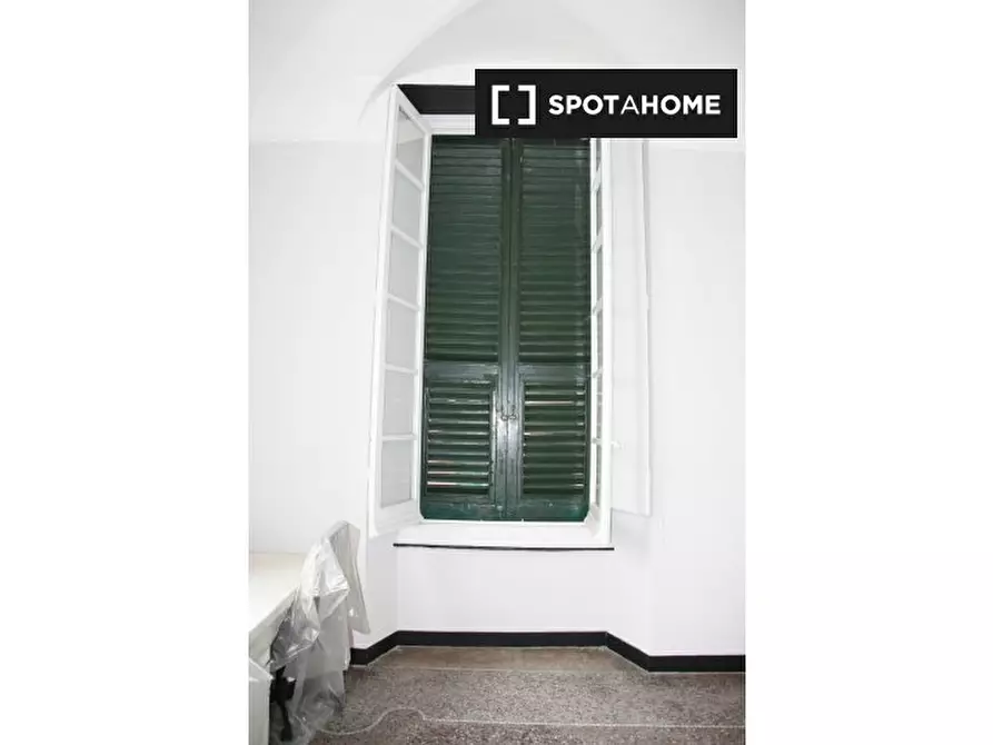 Immagine 14 di Camera condivisa in affitto  in Piazza del Campo a Genova