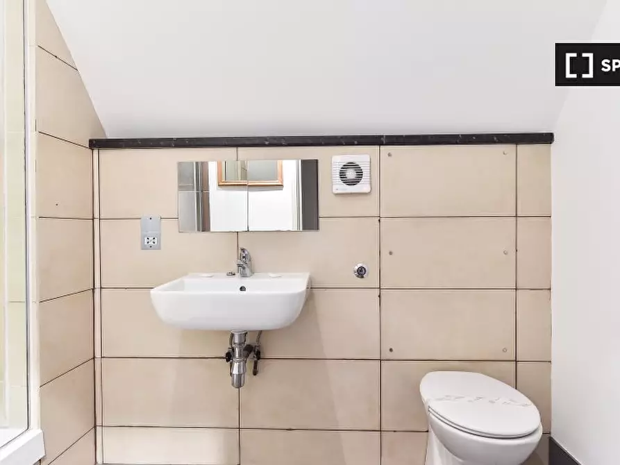 Immagine 14 di Appartamento in affitto  in Kentish Town Rd a Camden Town