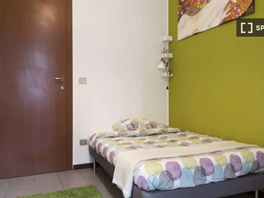 Immagine 3 di Camera condivisa in affitto  in Via Francesco Arese a Milano