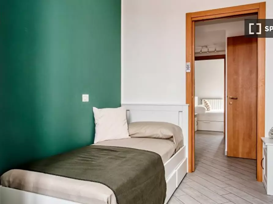 Immagine 4 di Camera condivisa in affitto  in Via Giovanni Pezzotti a Milano