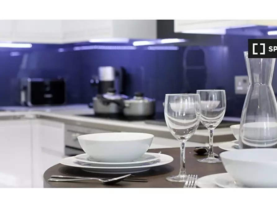 Immagine 8 di Ufficio in affitto  in Petty France a 