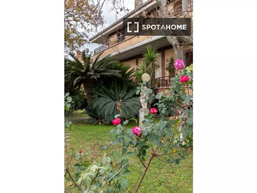 Immagine 13 di Appartamento in affitto  in Via Don Umberto Terenzi a Roma