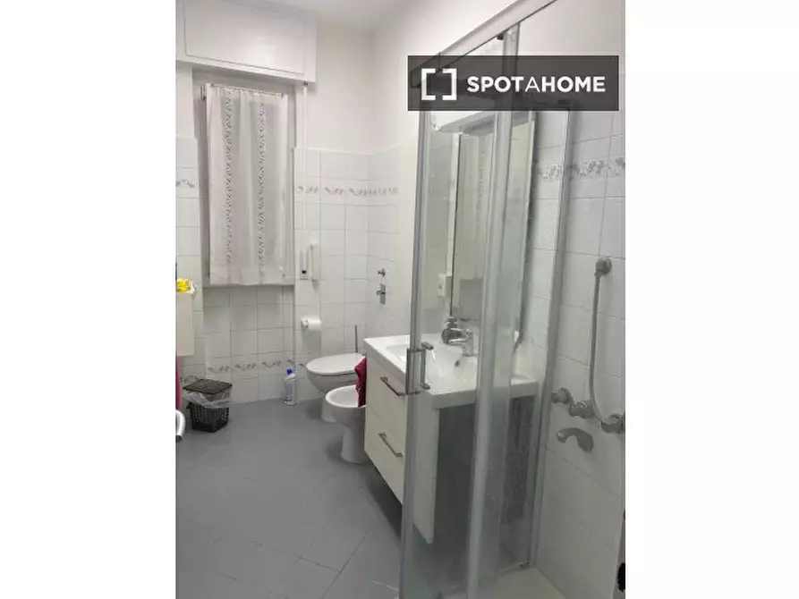 Immagine 5 di Camera condivisa in affitto  in Via Tolmezzo a Milano