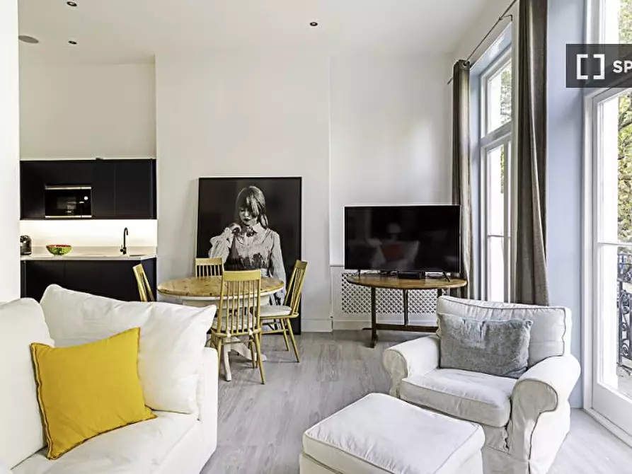 Immagine 15 di Appartamento in affitto  in -34 Philbeach Gardens a Kensington