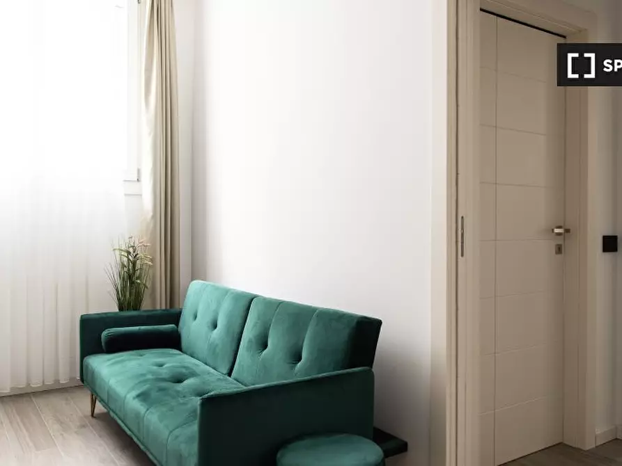 Immagine 2 di Appartamento in affitto  in Via Monte Bianco a Milano