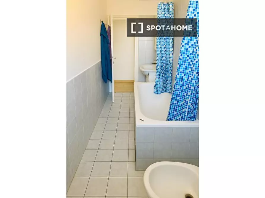 Immagine 4 di Camera condivisa in affitto  in Ugo Betti a Milano