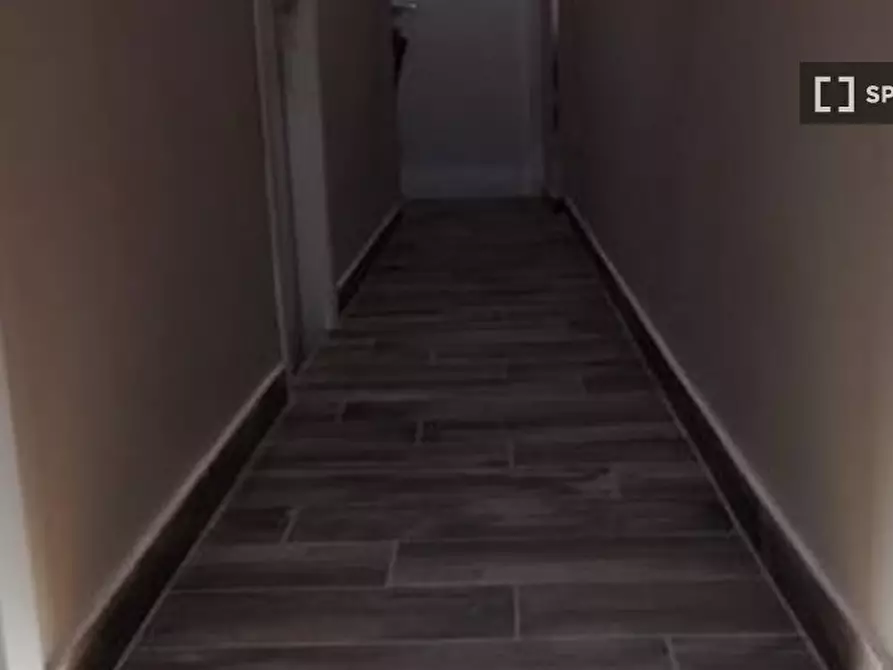 Immagine 11 di Ufficio in affitto  in Via Maio di Porto a Napoli