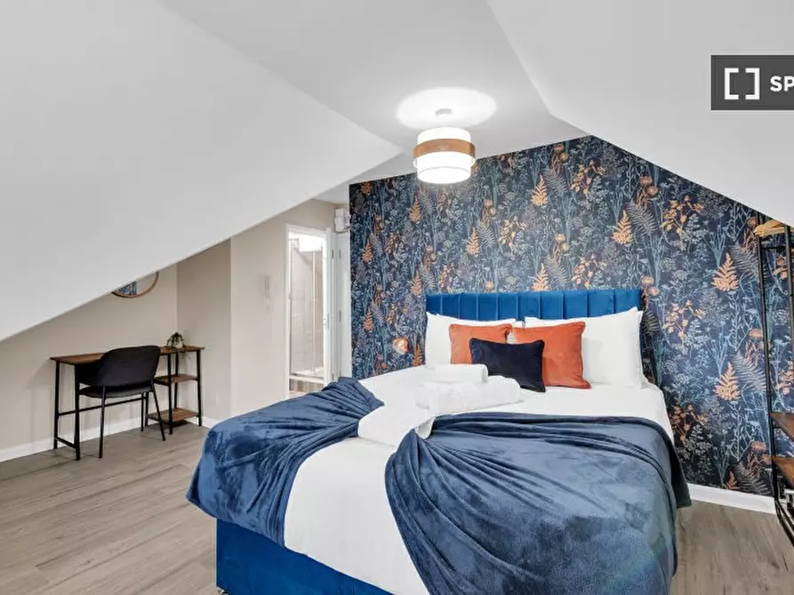 Immagine 2 di Ufficio in affitto  in flat a Tottenham