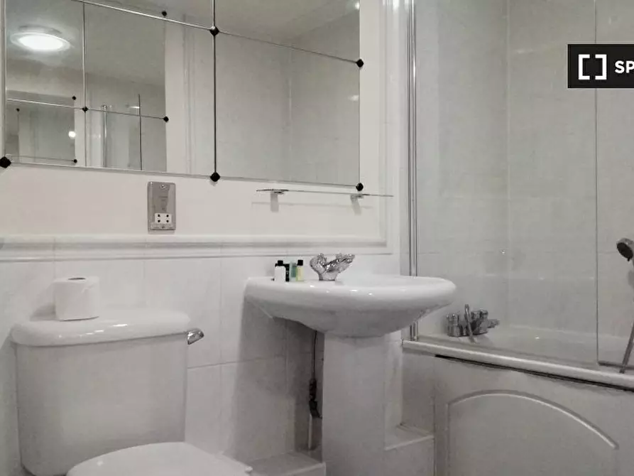 Immagine 9 di Appartamento in affitto  in St George’s Wharf  tower a Lambeth