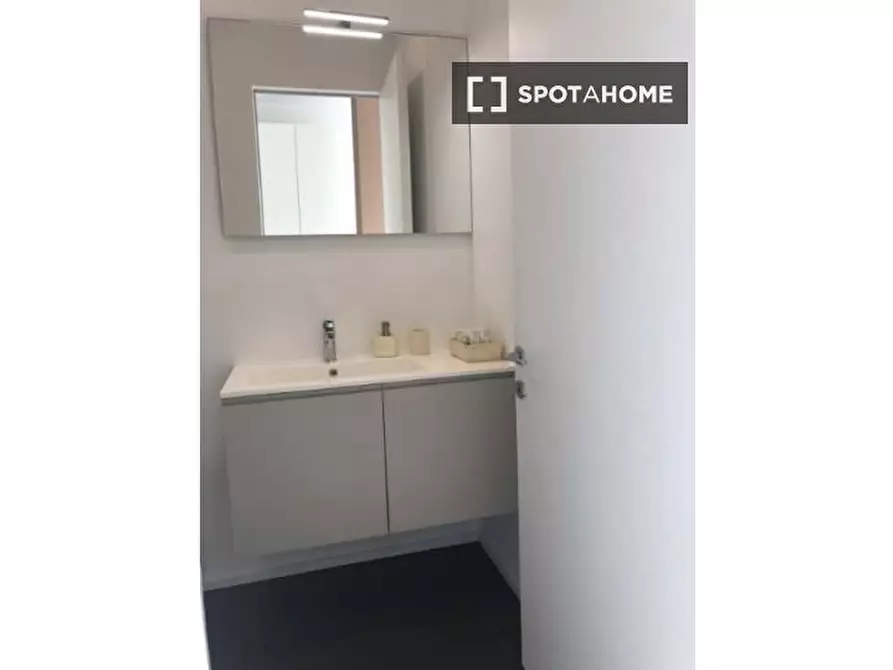 Immagine 8 di Ufficio in affitto  in Via Legnano a Milano