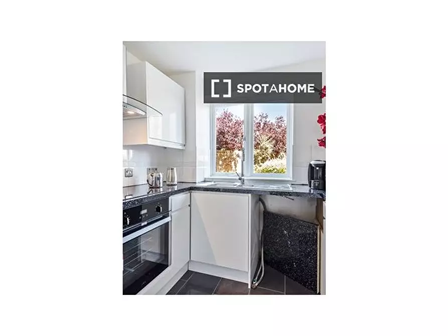 Immagine 6 di Appartamento in affitto  in Churchill Ct a Eltham