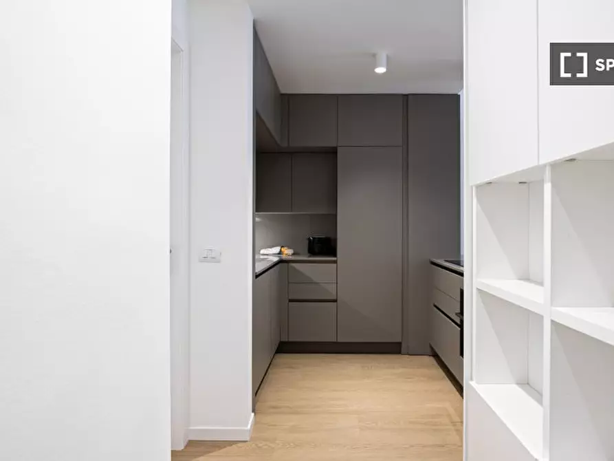 Immagine 17 di Appartamento in affitto  in Via V. Monti a Milano