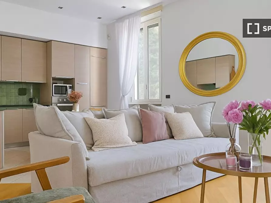 Immagine 2 di Appartamento in affitto  in Via Friuli a Milano