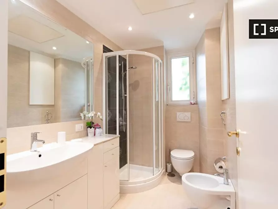 Immagine 11 di Appartamento in affitto  in Via Aurora a Roma