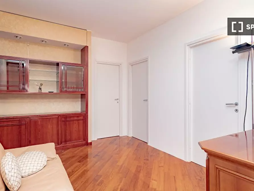 Immagine 19 di Camera condivisa in affitto  in Via Francesco Caracciolo a Milano