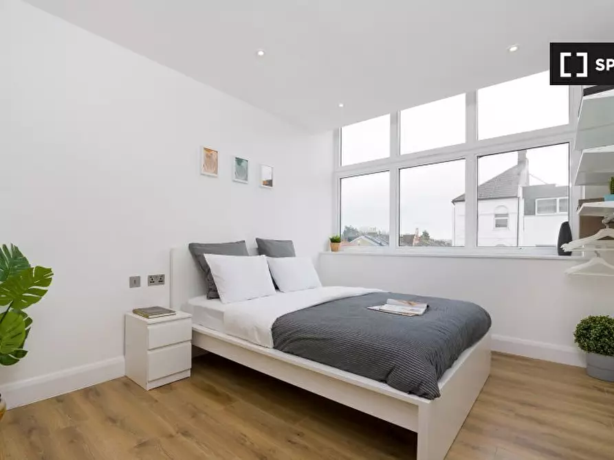 Immagine 5 di Appartamento in affitto  in -661 High Rd a Walthamstow