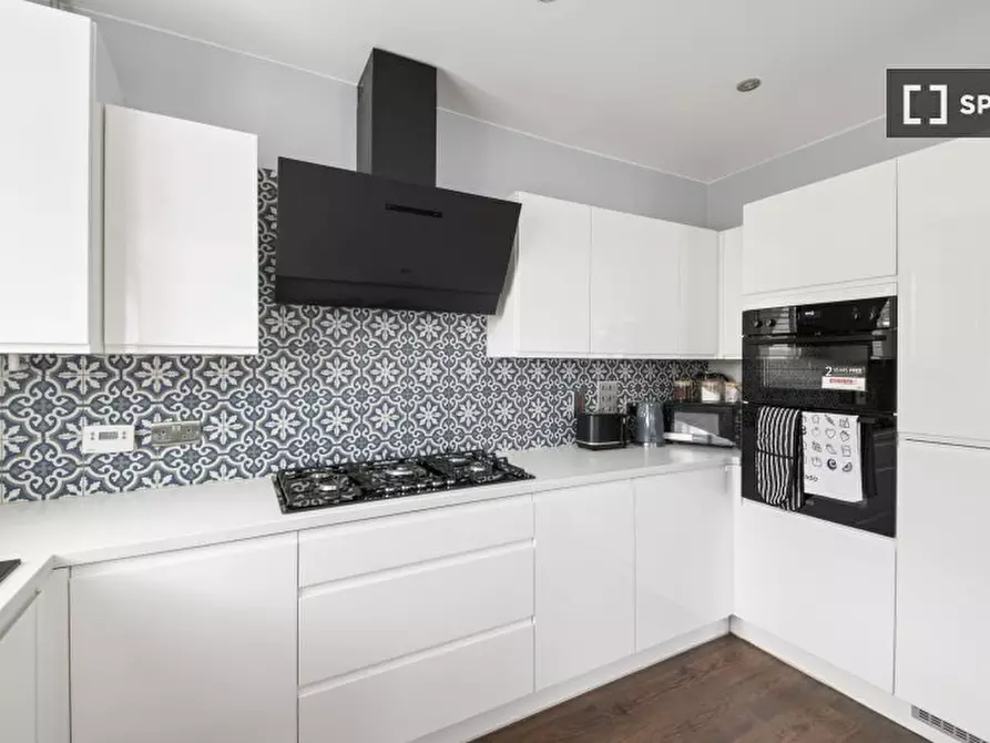 Immagine 10 di Appartamento in affitto  in Dickens Dr a Croydon