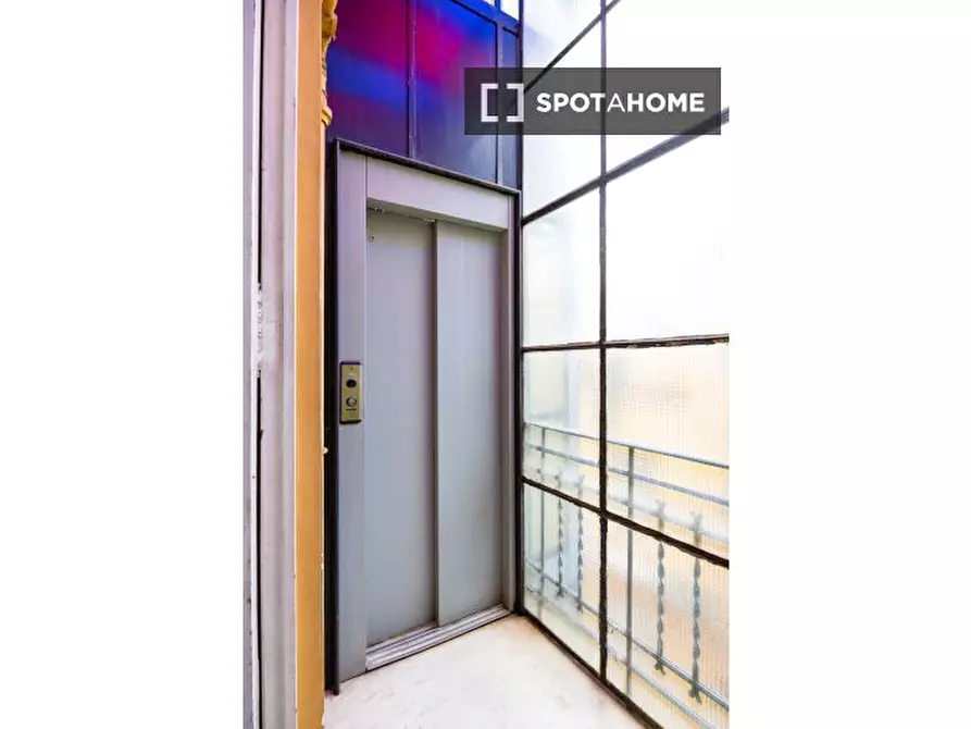 Immagine 16 di Appartamento in affitto  in Via Bisignano a Napoli