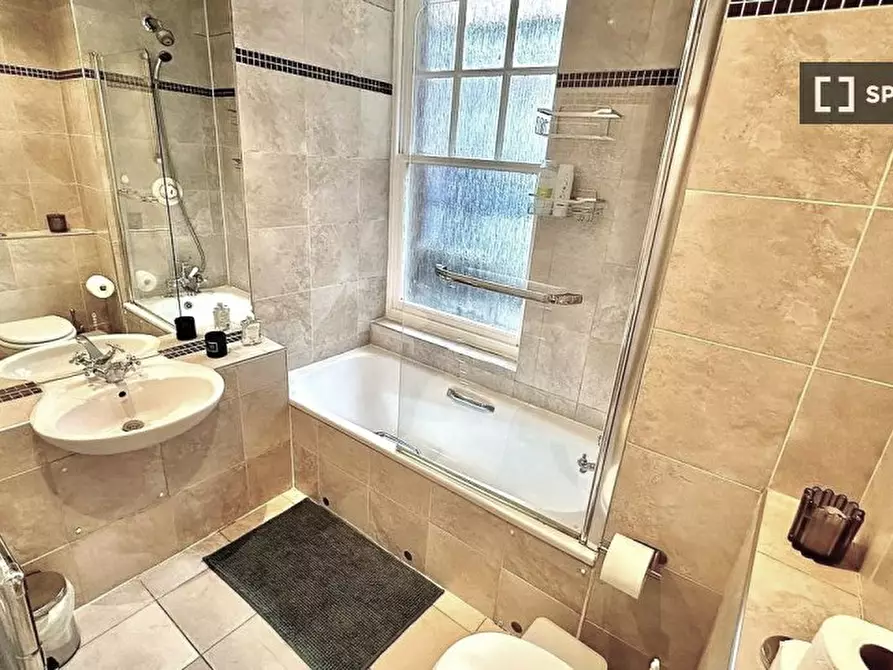 Immagine 16 di Appartamento in affitto  in B Kensington High St a Kensington