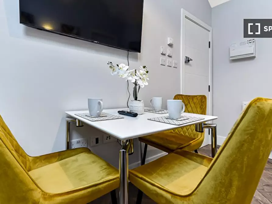 Immagine 11 di Appartamento in affitto  in flat d a Romford