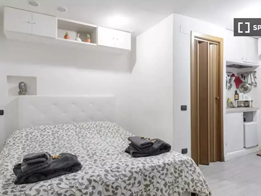 Immagine 7 di Appartamento in affitto  in Via di San Bartolomeo de' Vaccinari a Roma