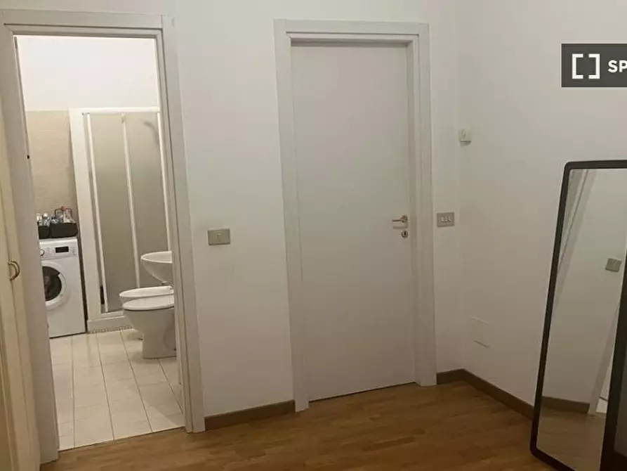 Immagine 3 di Camera condivisa in affitto  in Via Vettabbia a Milano