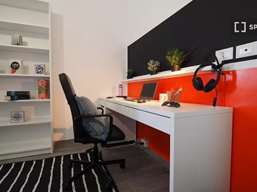 Immagine 3 di Camera condivisa in affitto  in Via Arturo Farinelli a Torino