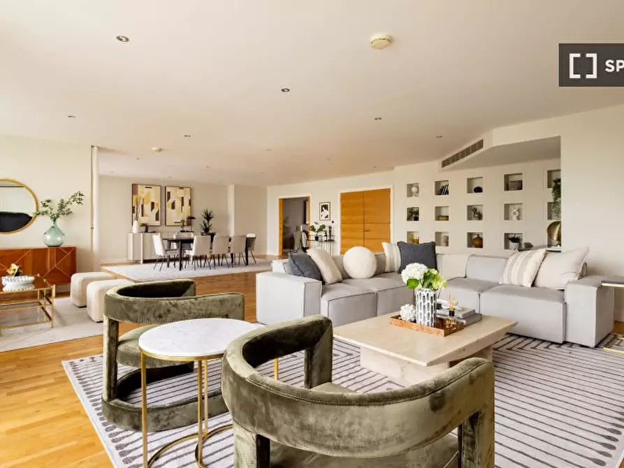Immagine 6 di Appartamento in affitto  in Lensbury Ave a Hammersmith