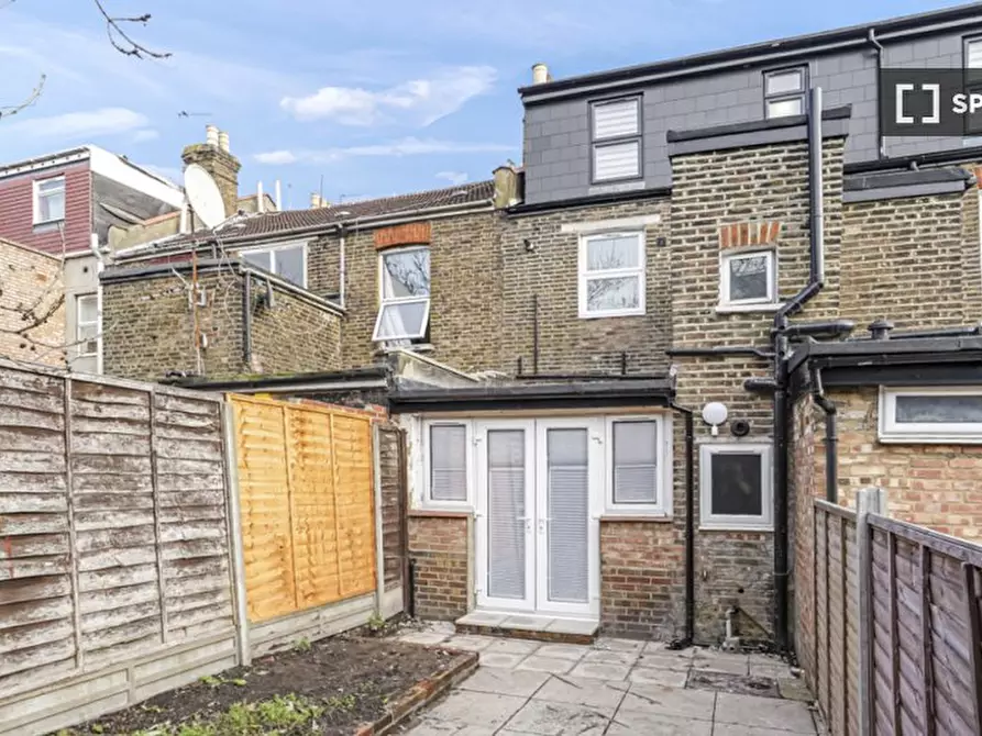 Immagine 19 di Appartamento in affitto  in flat a a Tottenham