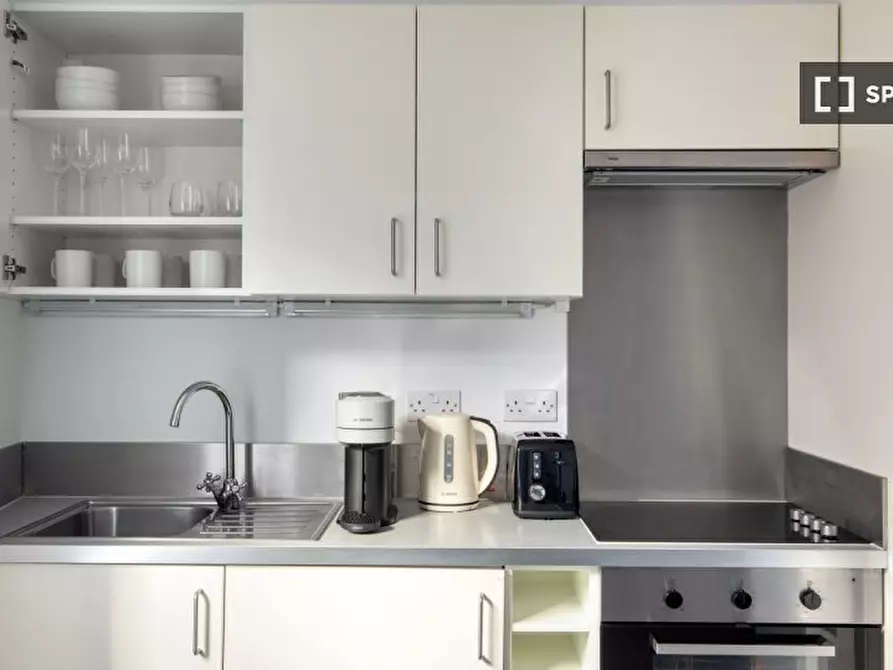 Immagine 9 di Appartamento in affitto  in Aldersgate St a Islington