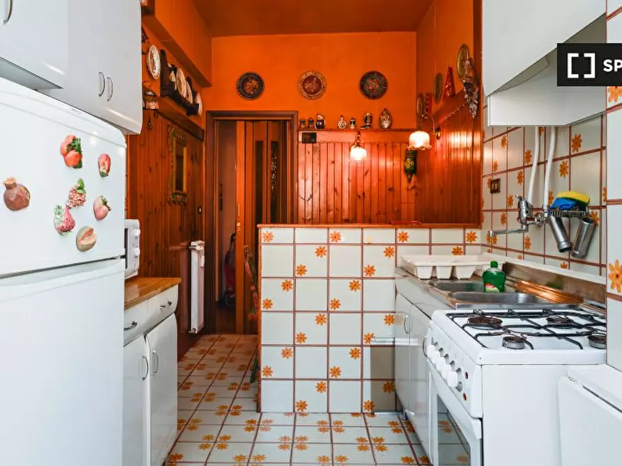 Immagine 9 di Camera condivisa in affitto  in Lungotevere Dante, 00146 Roma RM, Italy a Roma