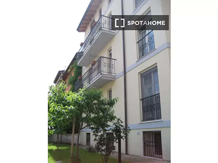 Immagine 6 di Appartamento in affitto  in Via Avancinio Avancini a Milano