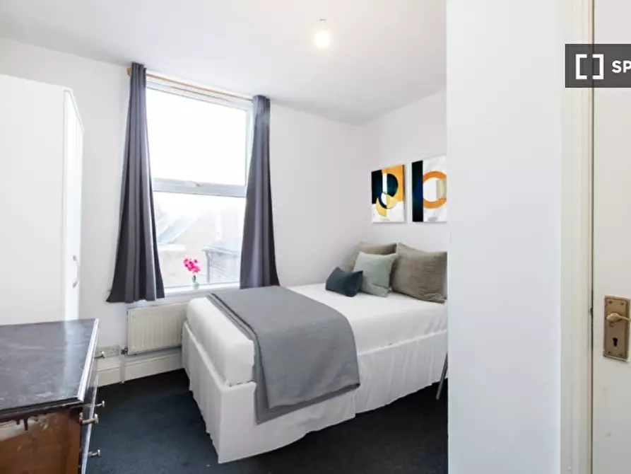 Immagine 5 di Camera condivisa in affitto  in Lavender Hill a Wandsworth