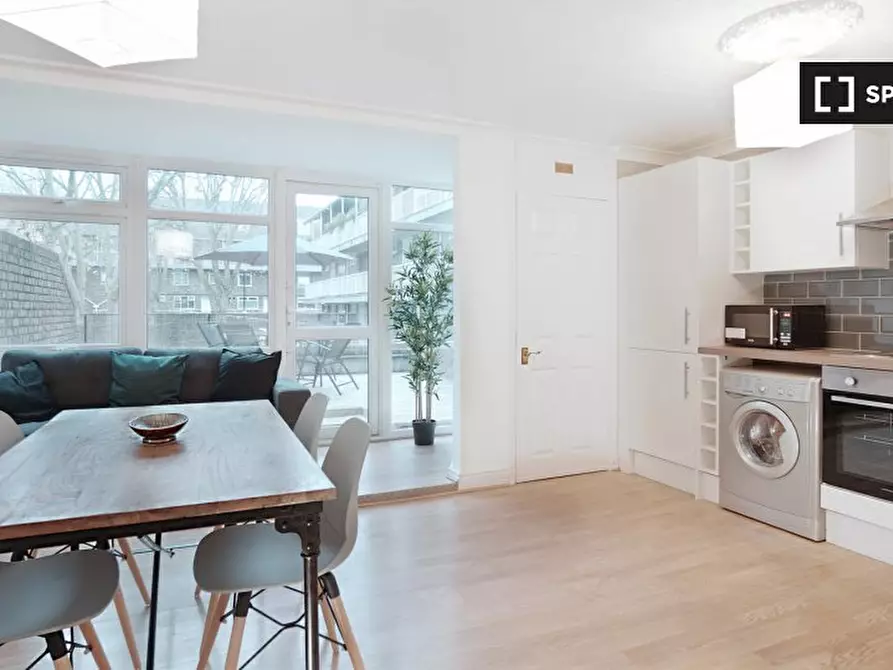 Immagine 2 di Camera condivisa in affitto  in Gough Walk a Poplar