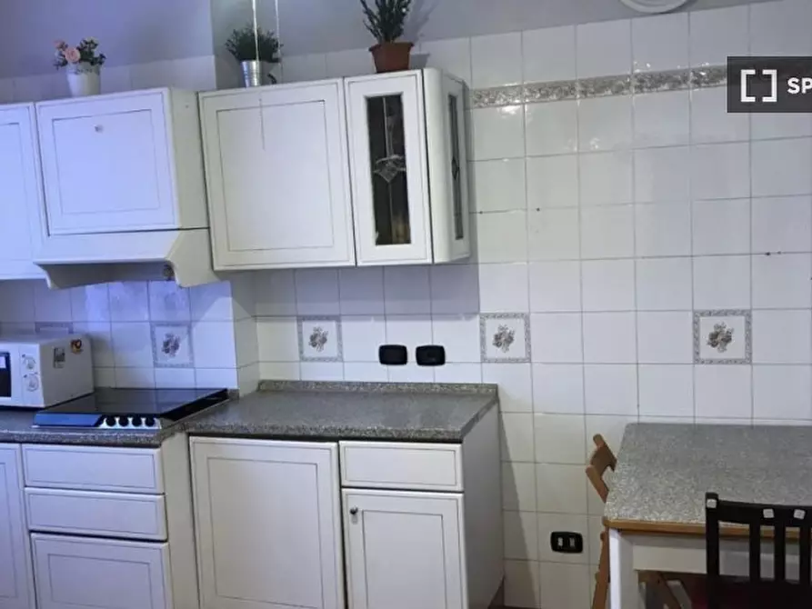 Immagine 14 di Camera condivisa in affitto  in Via Appia Nuova a Roma