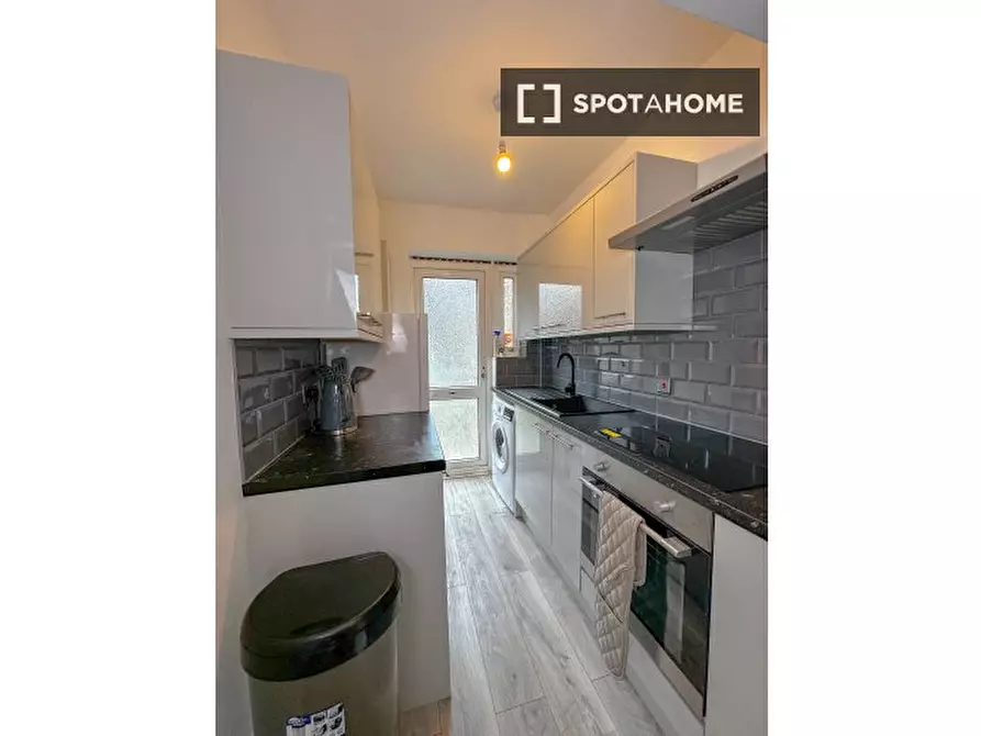 Immagine 2 di Appartamento in affitto  in Whitefoot Ln a Bromley