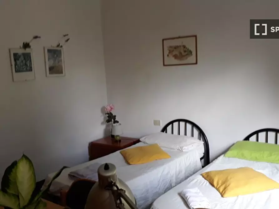 Immagine 1 di Camera condivisa in affitto  in Via Giacomo di Mino a Siena