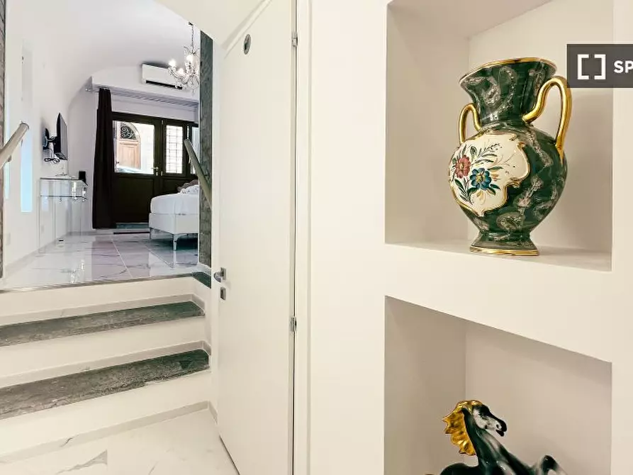 Immagine 9 di Ufficio in affitto  in Via di San Martino Ai Monti a Roma