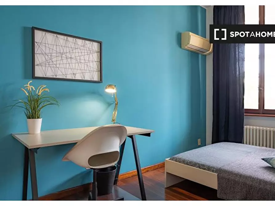 Immagine 5 di Camera condivisa in affitto  in Via Giovanni Battista Morgagni a Milano